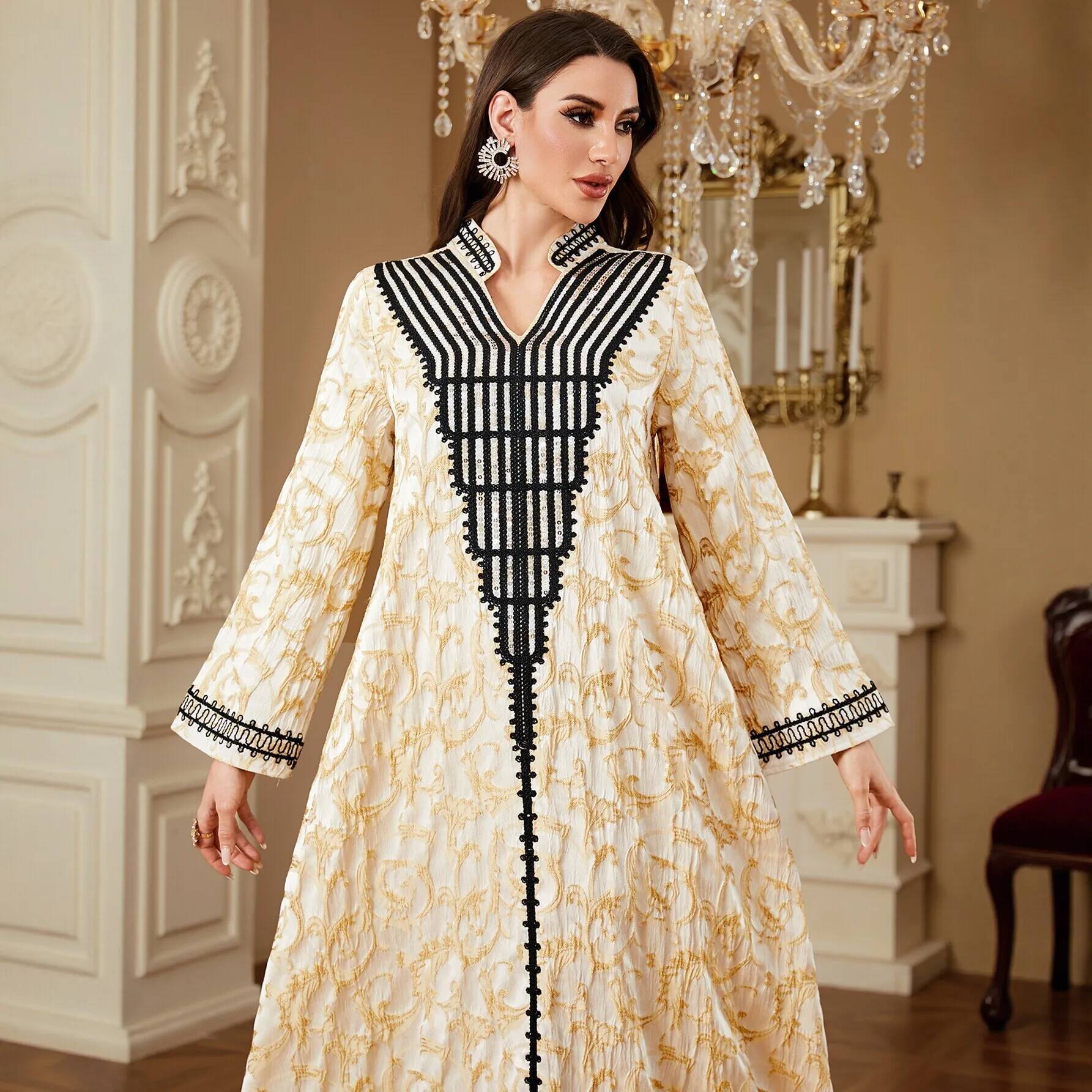 Robe brodée col en V pour le q - Urban Ethnic Fashion avis et prix