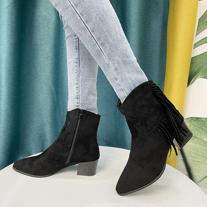 Bottines en daim à talon carré - Ethnic Styling Tips avis et prix